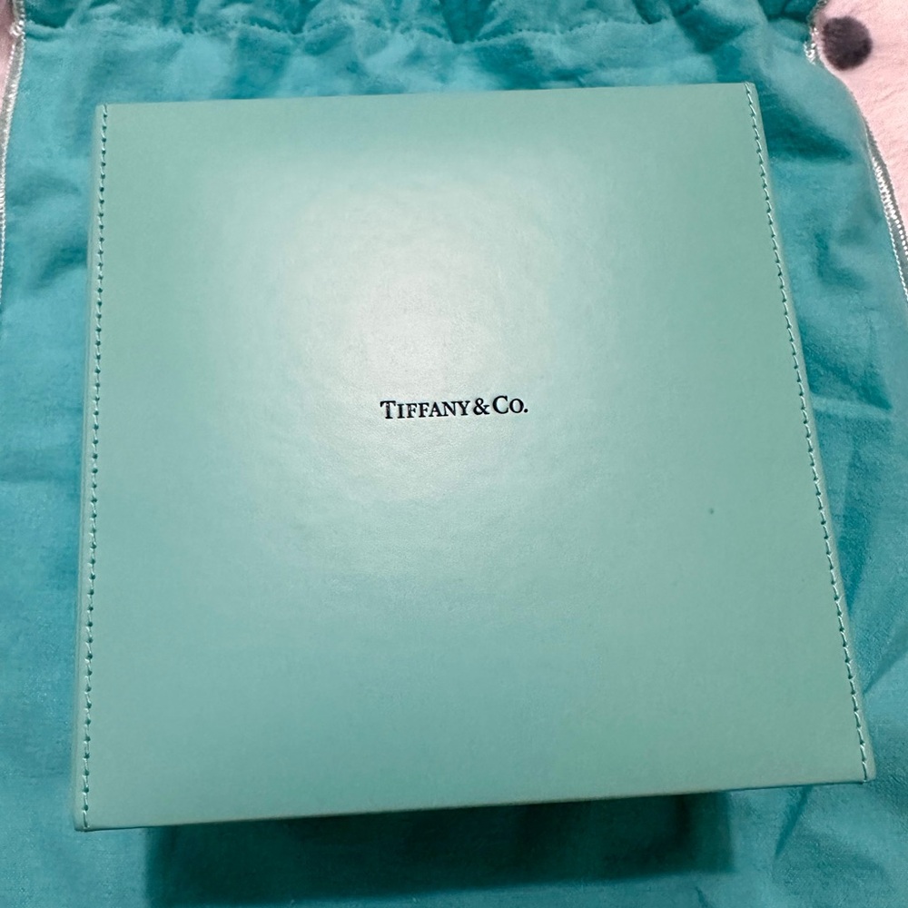 Tiffany & Co. Blue leather Jewelry Box - Picture 6 of 10